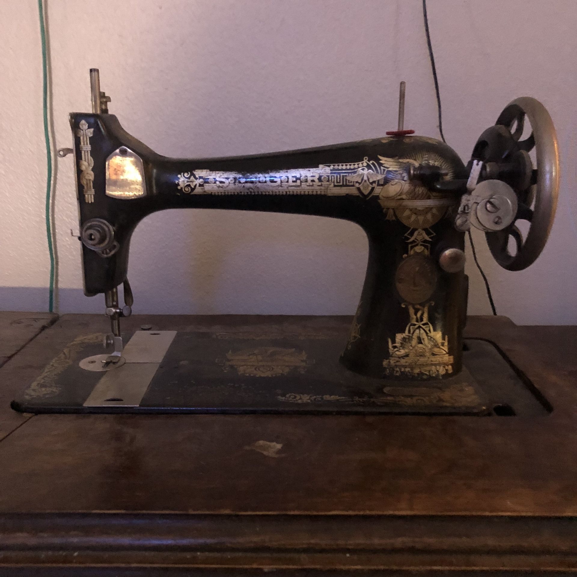 1919 Singer Sewing Machine 