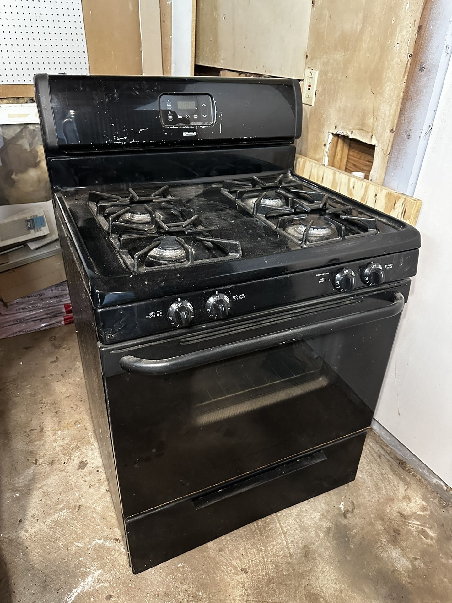 Gas Stove/Oven