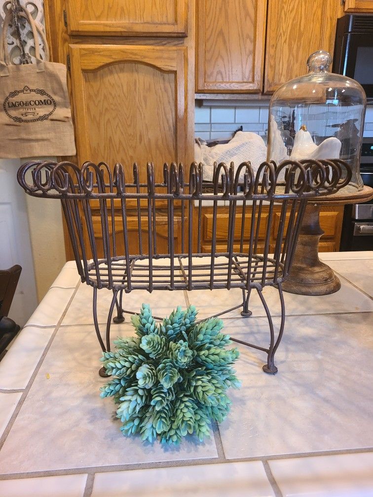 Rod Iron Planter Basket