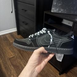 Travis scott phantoms black