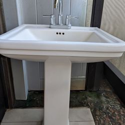 Pedestal Bathroom Sink