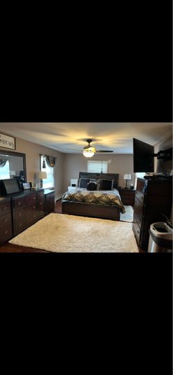 King Bedroom Set w/ Mattress – Complete 5-Piece Set