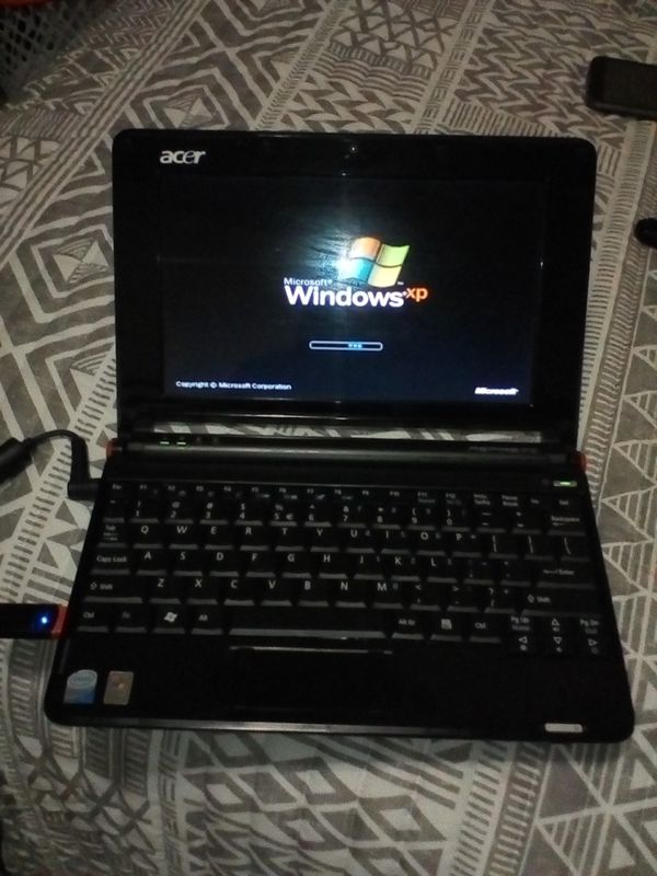 Acer laptop/ windows xp for Sale in Victorville, CA OfferUp