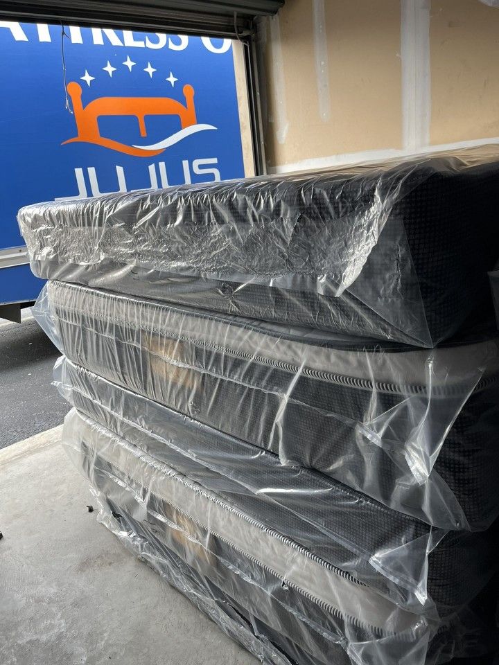 **^PILLOW TOP MATTRESS ALL SIZE BRAND NEW BEST PRICE IN TOWN ‼️