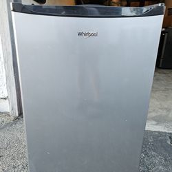 Mini Refrigerator 