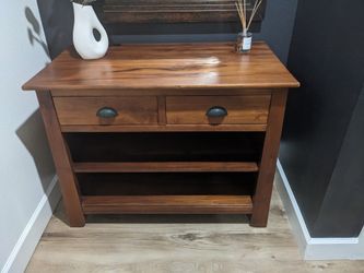 Cabinet / TV Stand