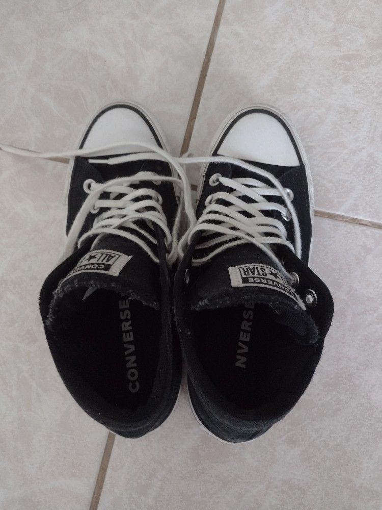 Converse Women's Size 7 Black