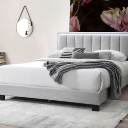 Queen Bed
Platform Bed W/ Built-In LED Lights

Color: Light Gray  / Mattress Included.      Cama Medida Con Luz Led Queen Size/ Colchon Incluido   