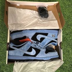 Supreme Nike SB Dunks 