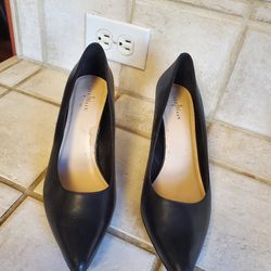 COLE HAAN Leather Black Women Shoes. 