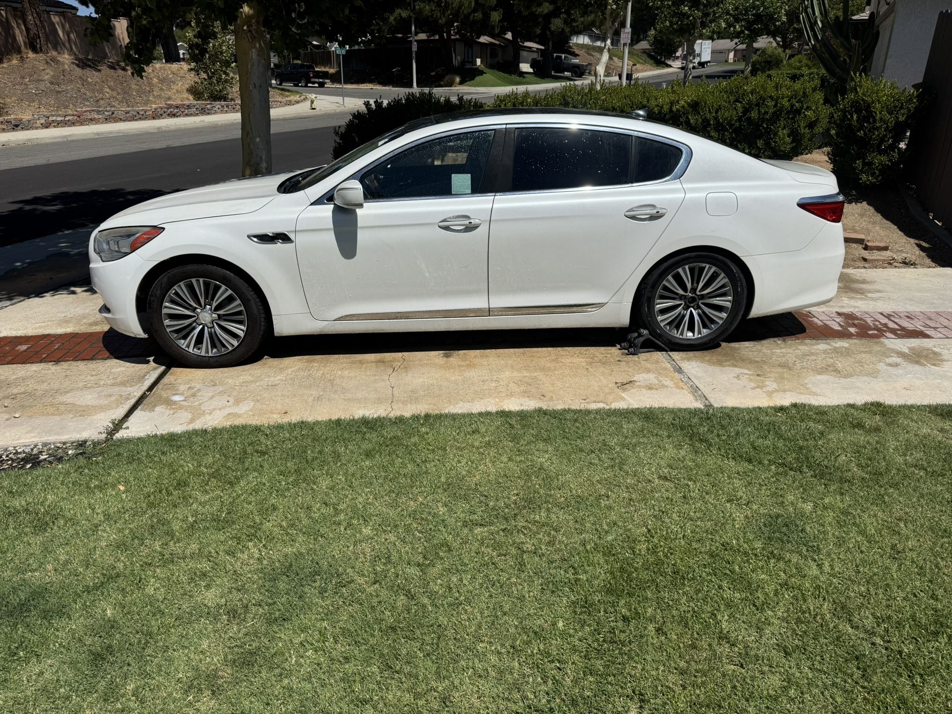 2016 Kia K900 For Parts Para Partes Part Out