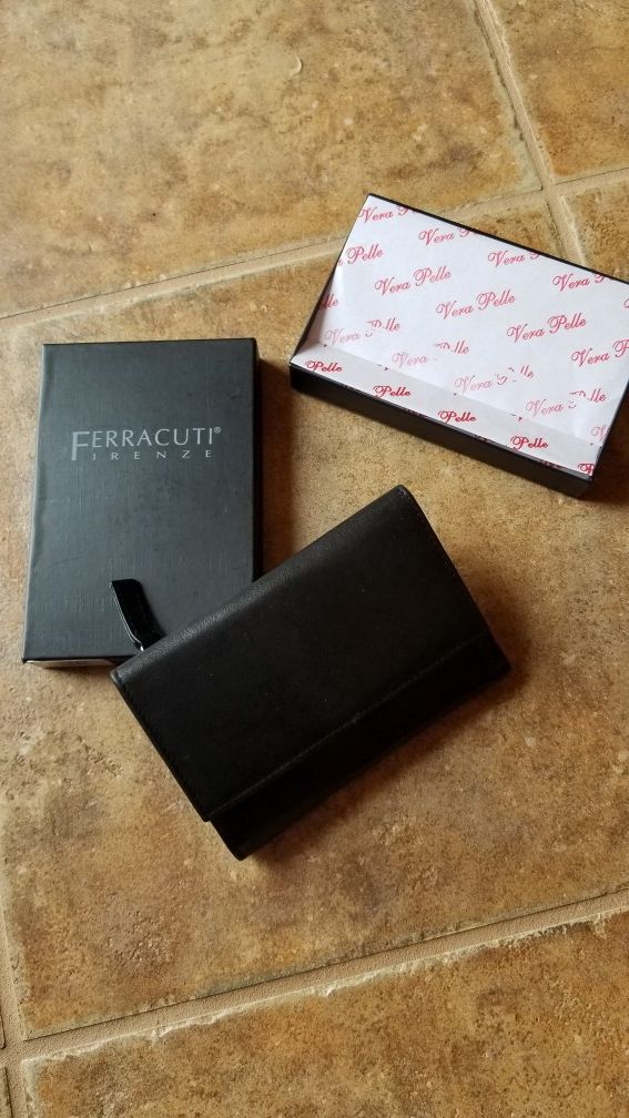 Brand new italian made black leather ladies wallet