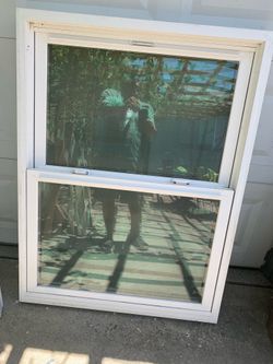 2 quality windows clear glass not free