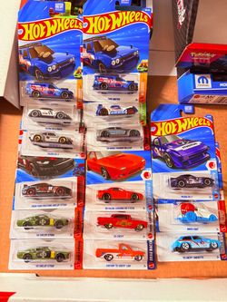 Hot wheels mainline bundle $2 x 15 / $30 for all