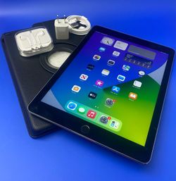 Apple iPad Pro 9.7” – 32GB – Clean & Ready to Use