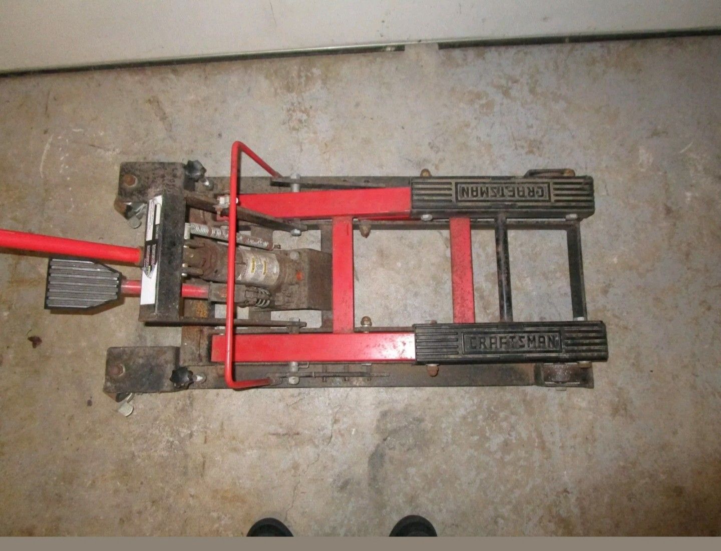 Motorcycle floor Jack Craftsman for Sale in Gardena, CA OfferUp