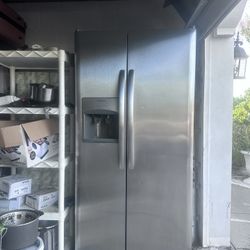 Stainless steel refrigerator working good