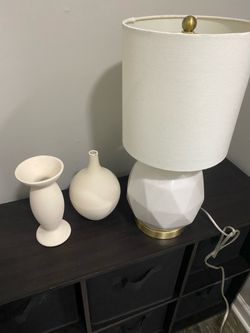 Lamp with decor