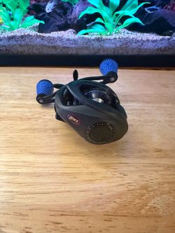 Lews Speed Spool Inshore Casting Reel Right Hand