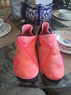 ***NEW NIKE GO FLYEASE PINK GAZE  MEN SIZE 8***