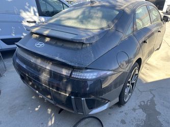 Hyundai Ioniq 6 Parting
