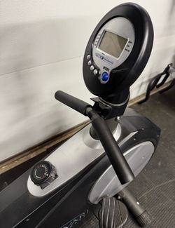Cardio Machine Recumbent Cycle / Row