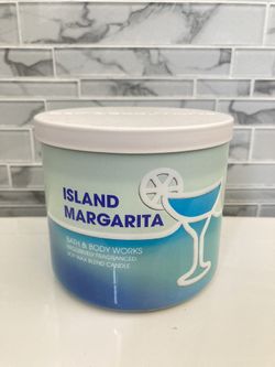 Bath and Body Works Candle  Island Margaritau.