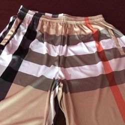 Burberry shorts xxl
