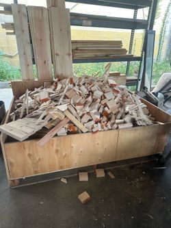 Clean nail free firewood