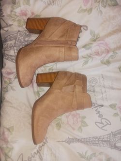 (Size 7, Light Coffee) Women's Taupe Suede Ankle Booties with Stacked Heel