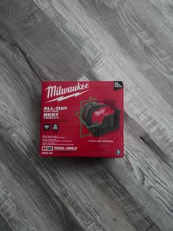 Milwaukee M12 Green Cross Line Laser Level