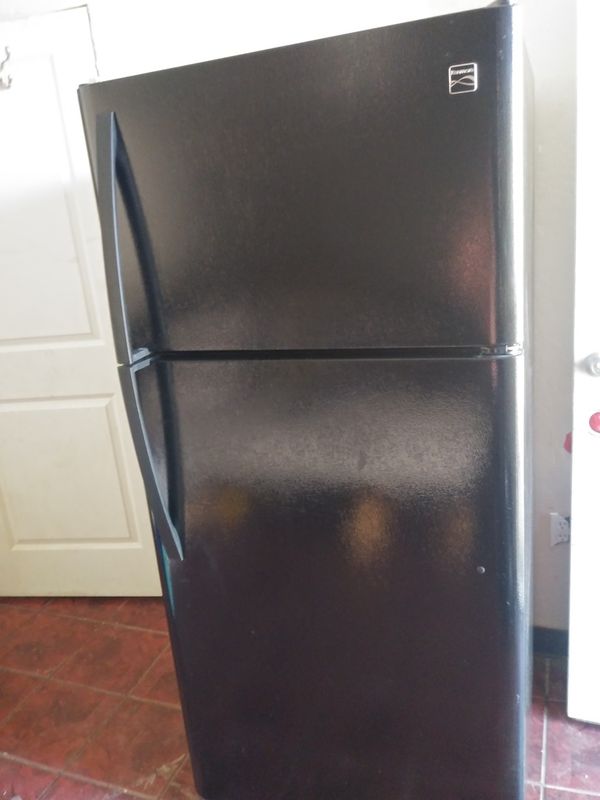 Kenmore Black 2014 model Refrigerator In Great Condition for Sale in