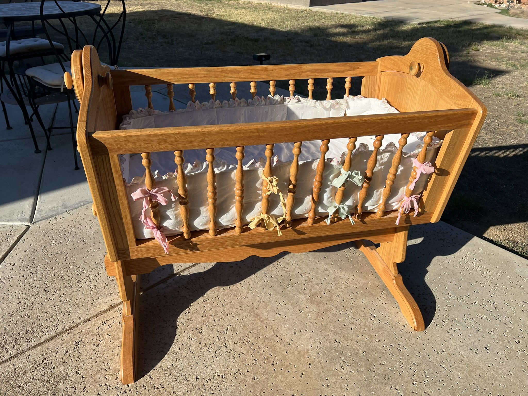 Beautiful Oak Baby Cradle, Easily Able To Take It Apart For Transport.