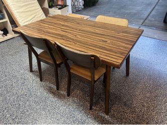 Dining set with 3 chairs!