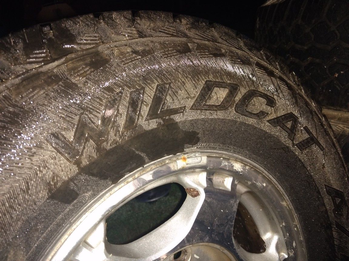 Les Schwab Wildcats w Chevy aluminum rims for Sale in Redmond, WA OfferUp