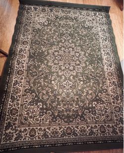 Traditional oriental rug 5x7