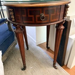 Beautiful Cherrywood round accent table/end table