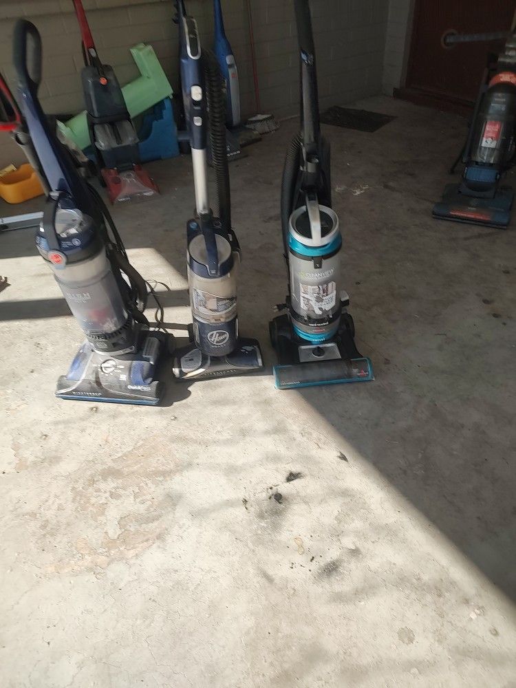 Bagless Corded Vacuum Cleaners-lot Of 3