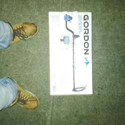 Gordon Metal Detector 