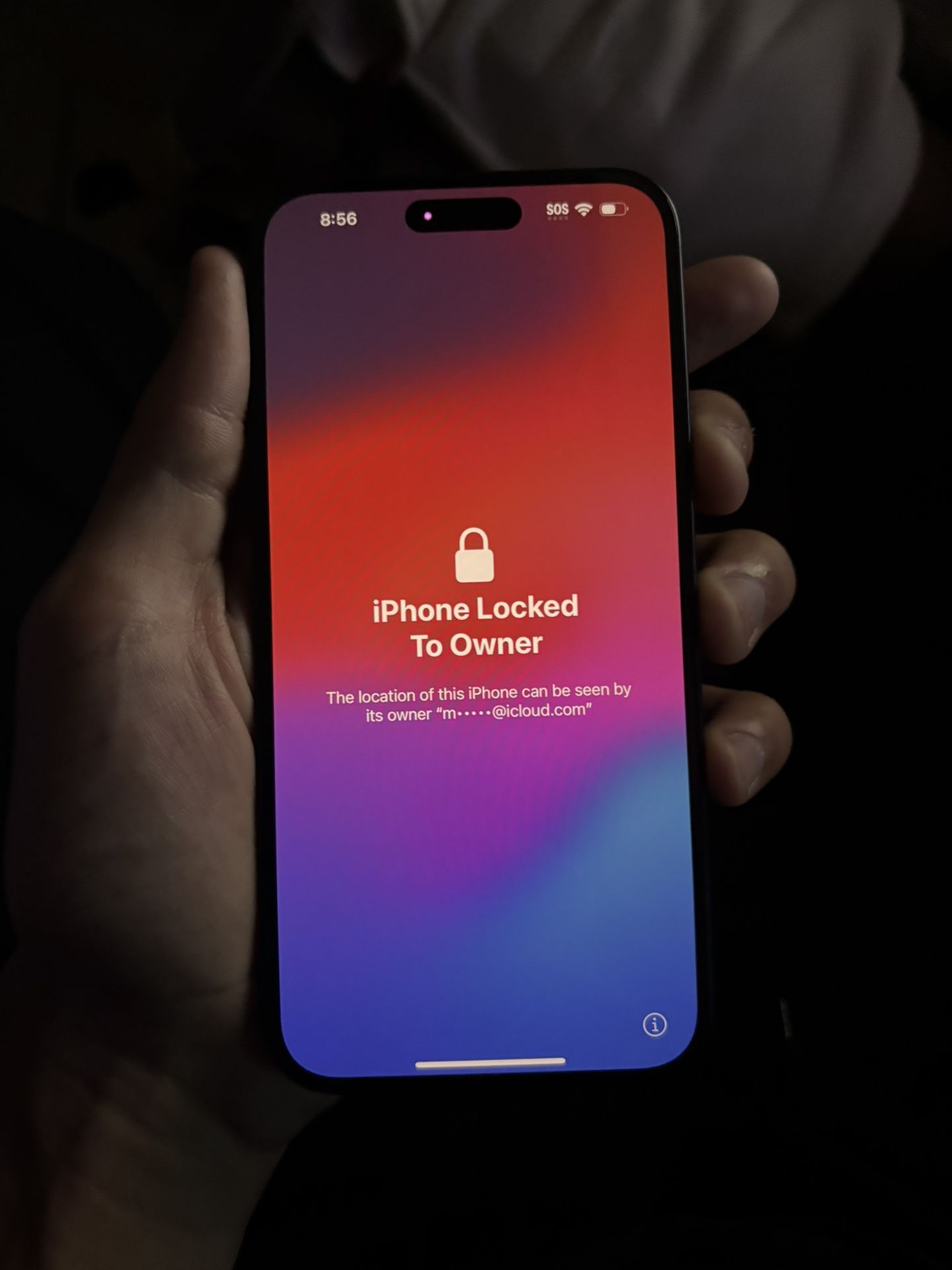 Locked iPhone 15 Puls