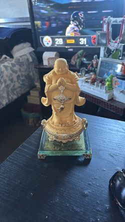 Golden Praying Buddha