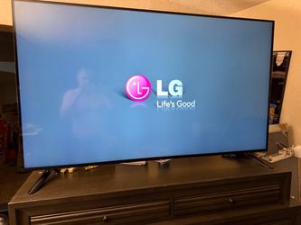 LG Flat Screen TV 60”