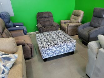 Clearing out Lift-chairs and recliners! Today!