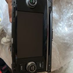 Stereo Display System 85.00 For A Honda Crosstour 2014 New 