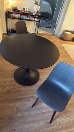 Black table with chairs