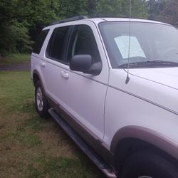 2003 Ford Explorer