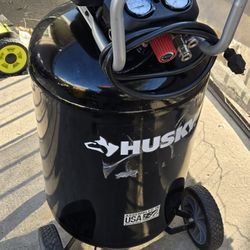 Compresor Husky  30 Galones