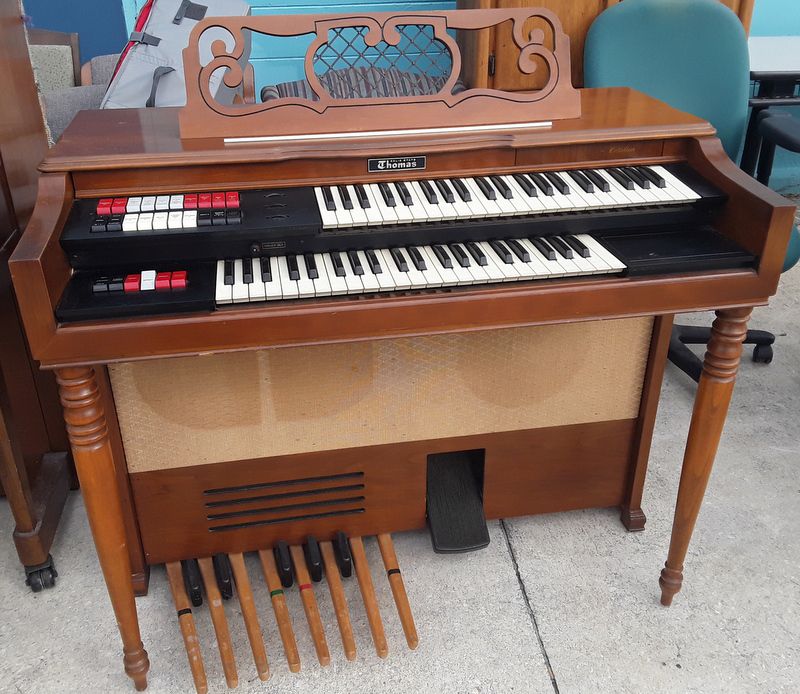 Thomas Solid State Organ