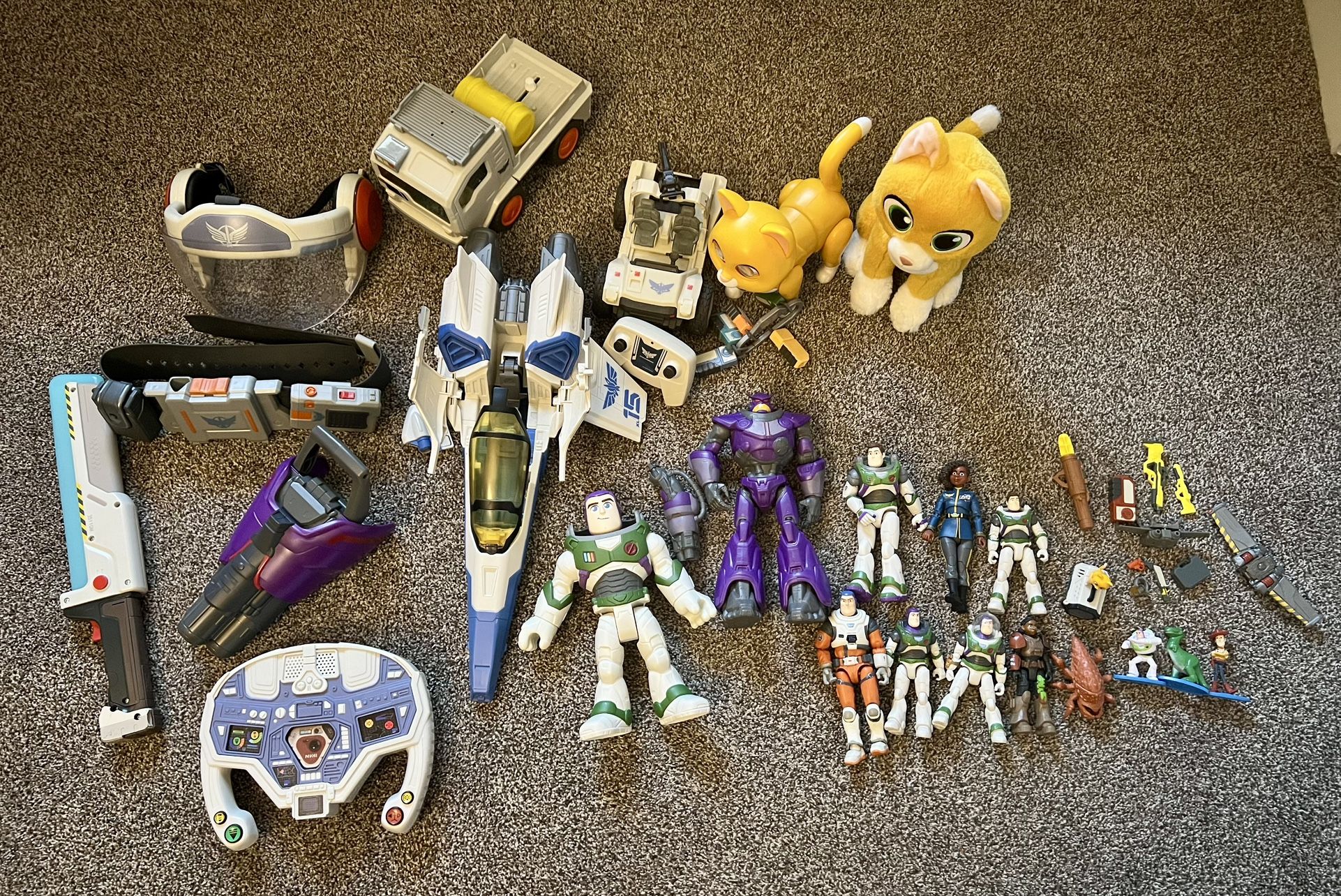 HUGE Disney buzz Lightyear Toy Lot!