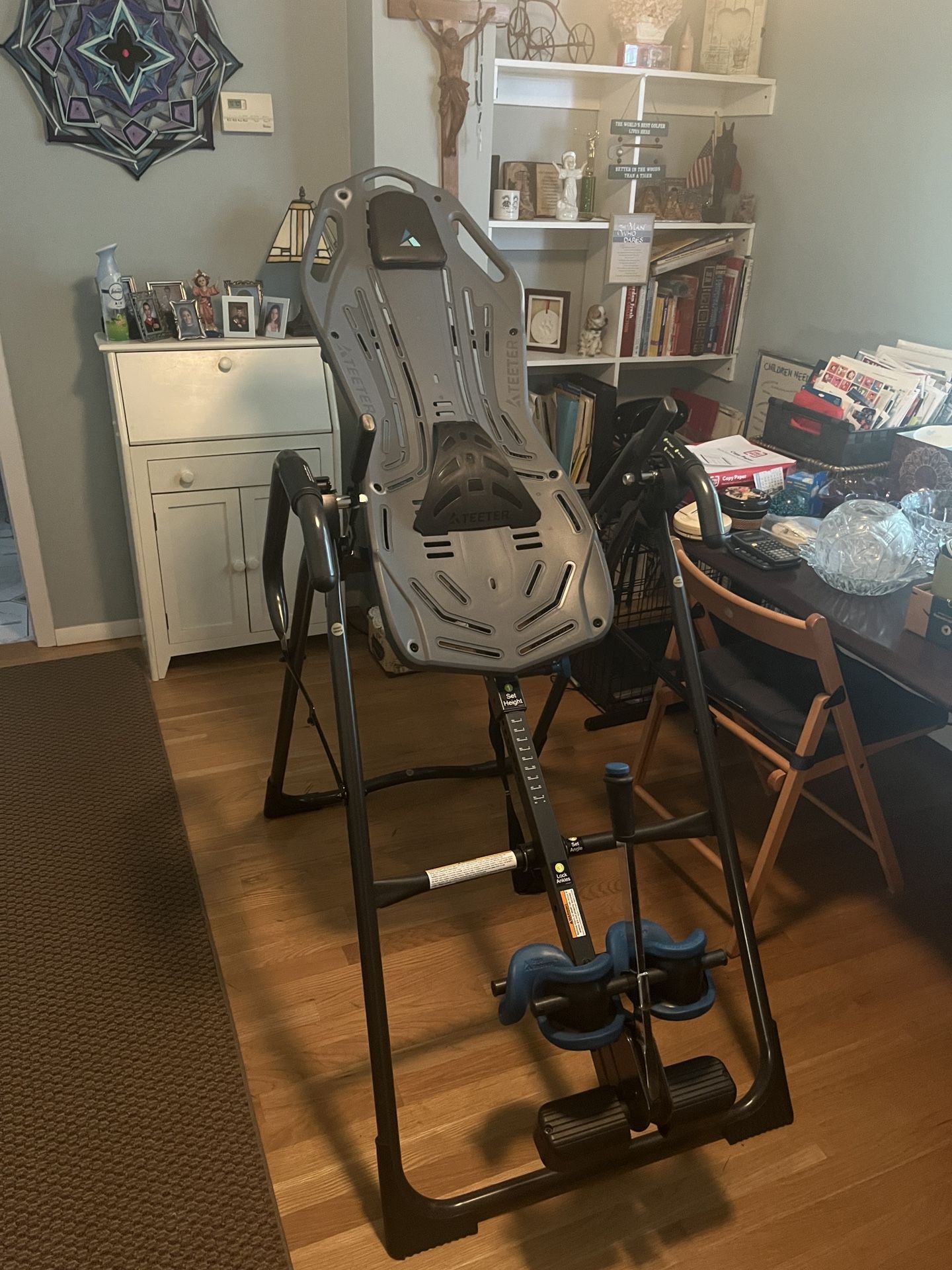 Teeter Inversion Table